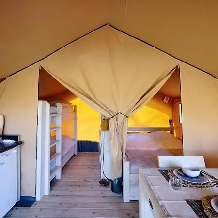 Campeggio Internacional *