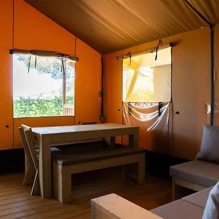 Campeggio Internacional *